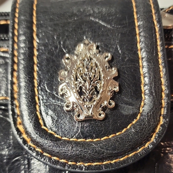 Vintage Luxurious Crossbody w/ Crocodile Texture Like NEW by MARC CHANTEL - Picture 3 of 14